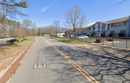 Knife Attack Outside Charlotte Eatery Leaves Pregnant Woman Hurt, Man Seriously Wounded