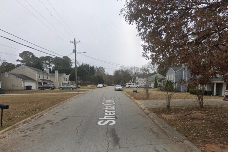 Knife-Wielding Fare Turns Norcross Cab Ride Into Police Manhunt