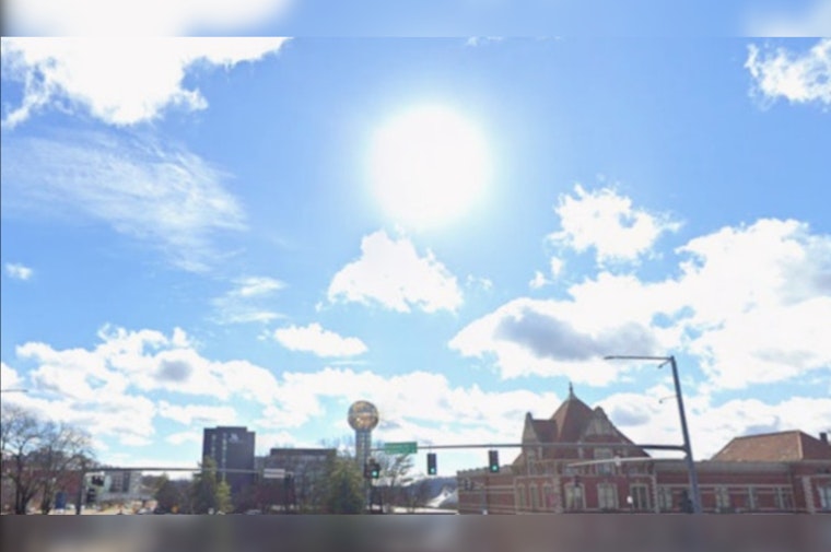Knoxville Heat Today, Strong Storms Possible Sunday