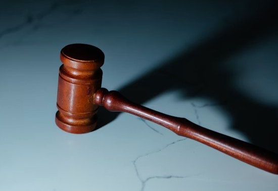 Knoxville Woman Sues After TV‑Filmed Arrest