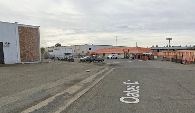 La Riviera Warehouse Erupts In Roaring Inferno Near Bradshaw Road