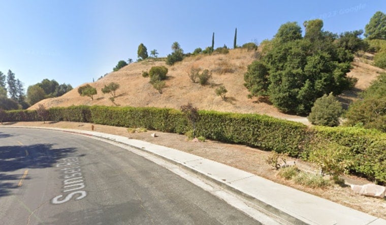LAFD Airlift Rescues Hiker Near West Hills Trailhead