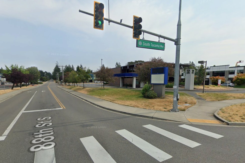 Lakewood Bar Brawl Ends With I-5 Police Chase and Hospital Stop