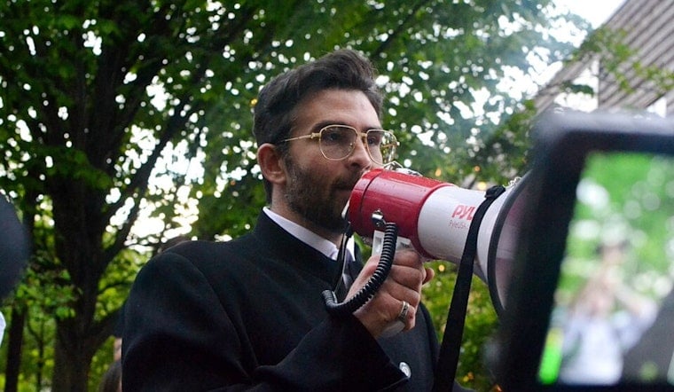Last-Minute Venue Chaos Shoves Hasan Piker Rally Onto Colorado Capitol Steps