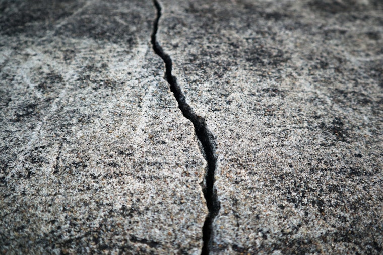 Late-Night Jolt Off North Puna Rattles Nerves, Not Sirens