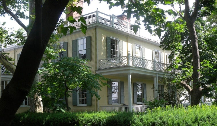 Latino Leaders Fume As Mamdani Scraps Gracie Mansion Puerto Rican Reception