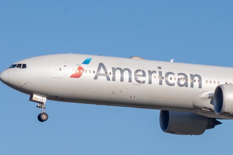 Lightning Blast Forces Heathrow U-Turn For Charlotte-Bound Jet