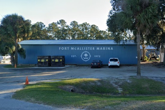 Lightning Slams Car Outside Fish Tales, Driver Rushed To Hospital