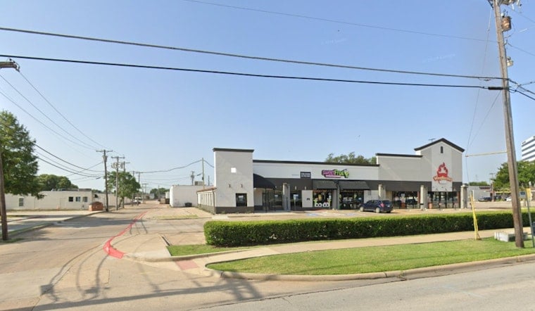 Lights Go Out on Selda Doner at Richardson Strip Mall