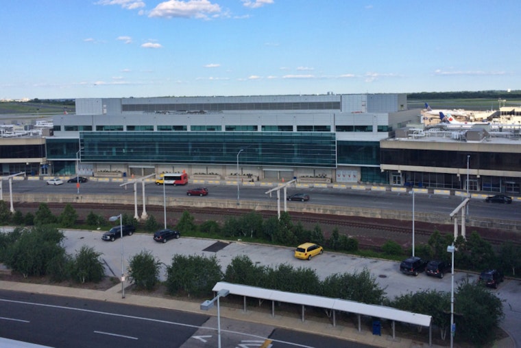 Lights Out, Planes On as Power Glitch Stalls PHL Walkways