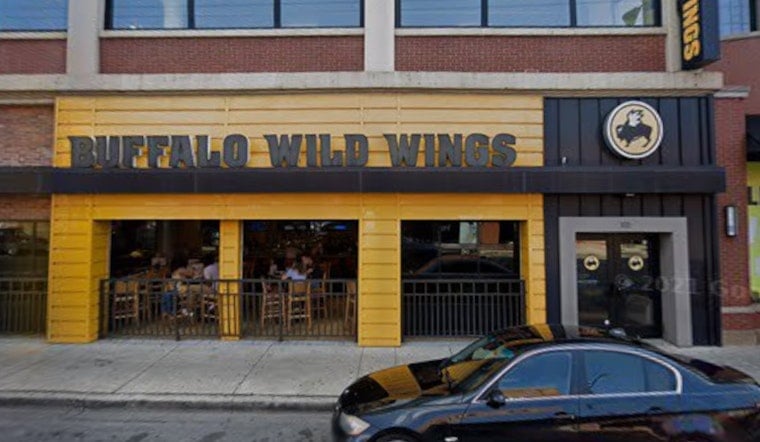 Lincoln Park Buffalo Wild Wings Trades Barstools For Takeout Lockers Up Clybourn