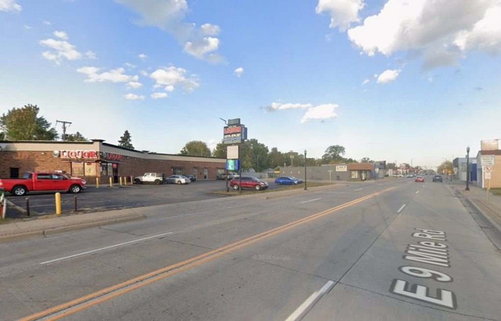 Lines Stretch As Amelia Street's Giant New York Pies Hit Hazel Park