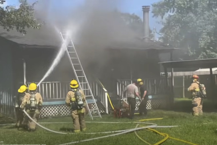 Live Oak Street Blaze Shakes Slidell Block As Crews Swarm Scene