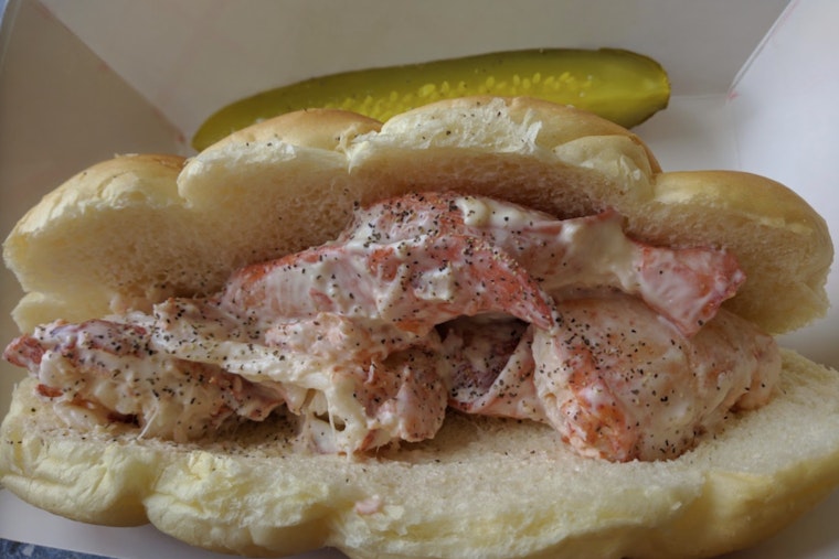 Lobster-Roll Upstart Drops Anchor On Manhattan Avenue In Greenpoint