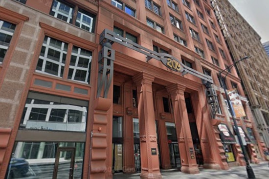 Loop Office Dinosaur at 209 W. Jackson Teed Up for 200‑Plus Apartments