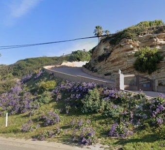 Malibu Bluff Stunner Lists For $28.8 Million On Baden Place