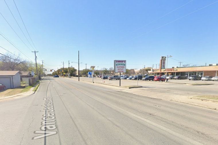 Mystery Man Gunned Down in North Side Parking Lot
