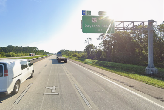 Man Killed After SUV Overturns on I‑4 in Volusia County
