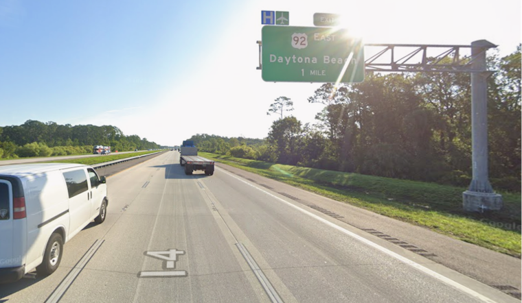 Man Killed After SUV Overturns on I‑4 in Volusia County