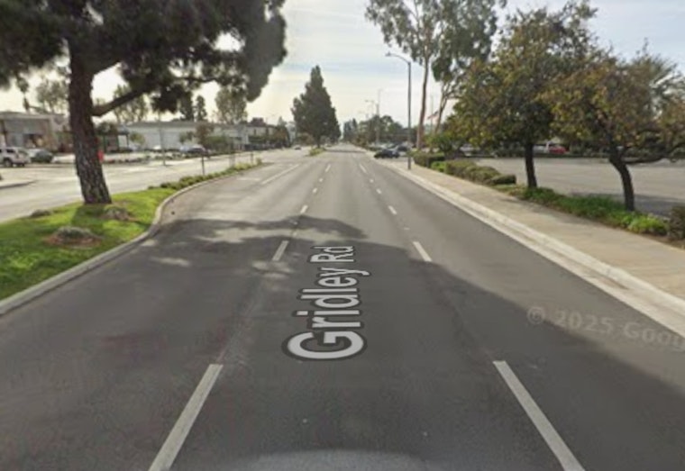 Man Killed Near Chick-fil-A At Los Cerritos Center In Cerritos