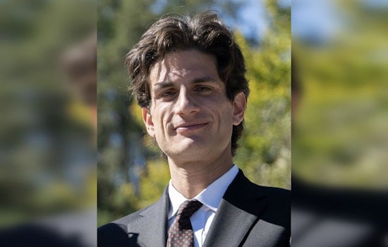 Manhattan Real Estate Bigwig Quits After Getting Caught Trashing Schlossberg Signs
