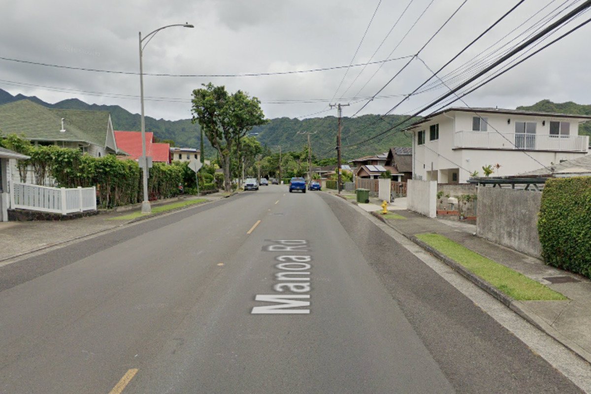 Manoa Rd Energy Manoa Road Blaze Draws Major Honolulu Fire Response