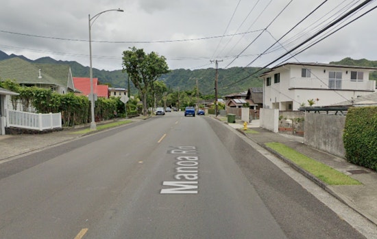 Manoa Road Blaze Draws Major Honolulu Fire Response