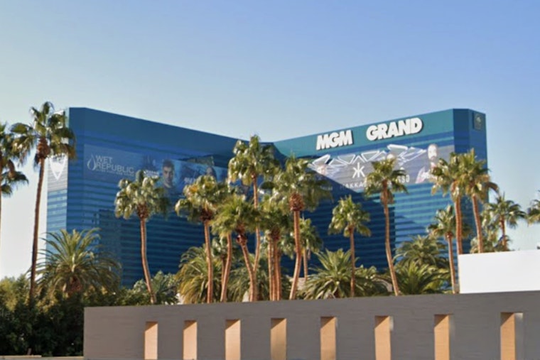 Marlon Wayans, Tim Allen Deal Big Laughs To MGM Grand’s Aces Of Comedy