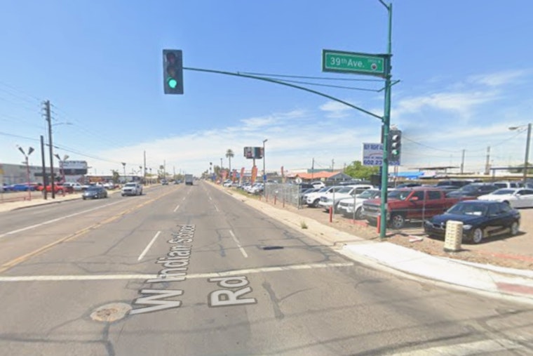 Maryvale Scrapyard Inferno Chokes Phoenix With Black Smoke