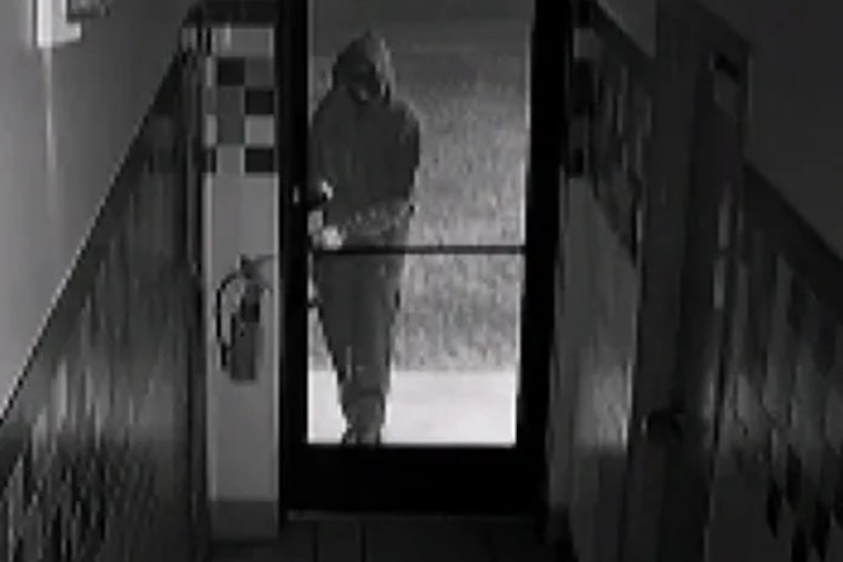 Masked Gunman Smashes Into Independence Township Jimmy John’s, Flees With Workers’ Purses