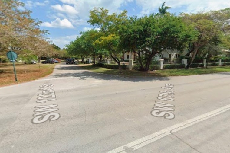 Masked Smash-And-Grab Crew Nabbed Cruising Pinecrest Village