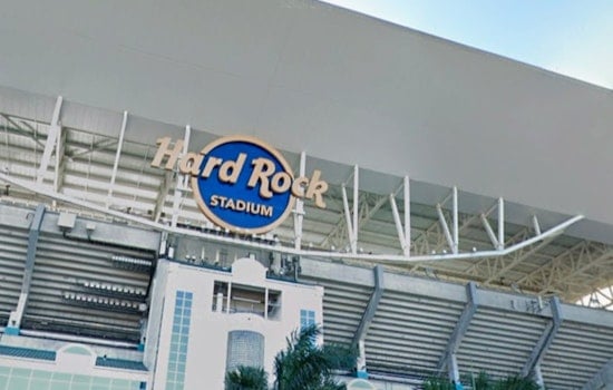 Metal Cabana Goes Airborne, Slams Into Packed Pool at Hard Rock Stadium
