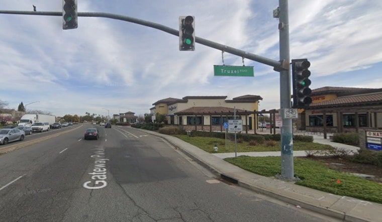 Midday Car Slam Leaves Natomas Dim Sum Favorite Yue Huang Boarded Up