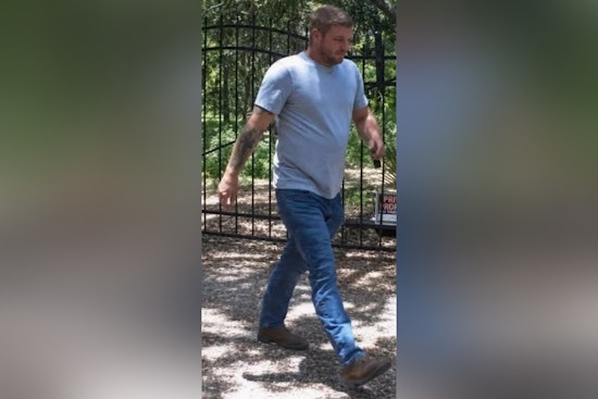 Midday Window Creep Hits New Port Richey Home, Deputies Ask: Who Is This Guy?