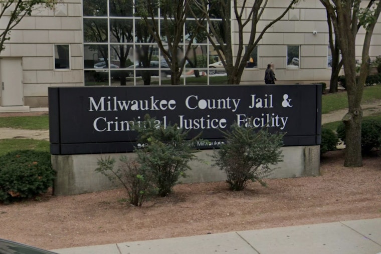 Milwaukee Fugitive Vanishes After Cellmate’s Fatal Jailhouse Overdose