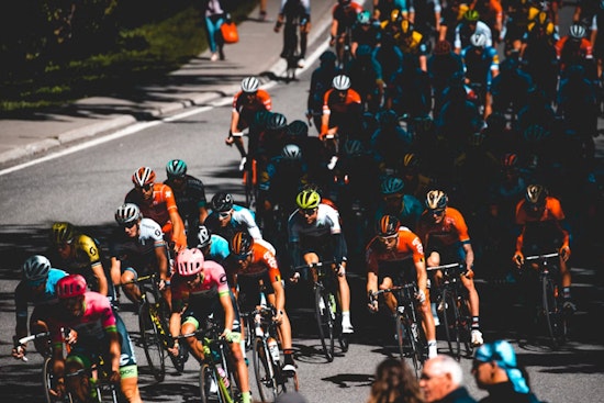 Milwaukee Streets Turn Into Speedways as Nation’s Biggest Bike Race Roars In