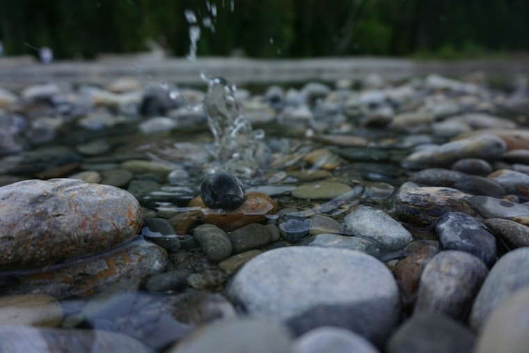 Minneapolis’ Secret Heat Wave: Warming Groundwater Menaces Springs And Old Pipes