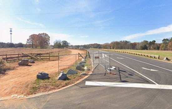 Mint Hill’s New Ezell Park Splashes Open With Sprayground And Pickleball