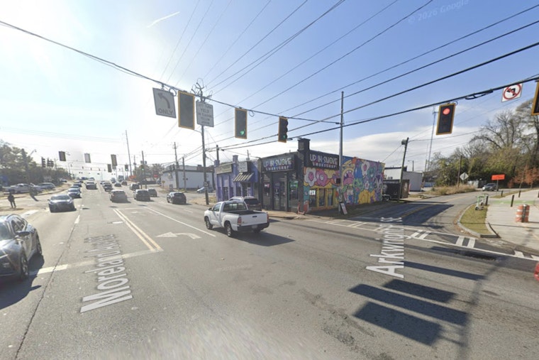 Moreland Mess Keeps Pedestrians Dodging Traffic as Beltline Link Crawls Ahead
