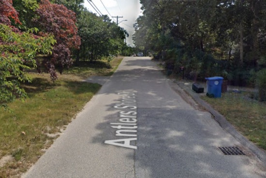 Multiple Hurt in Falmouth Head-On Crash on Route 28