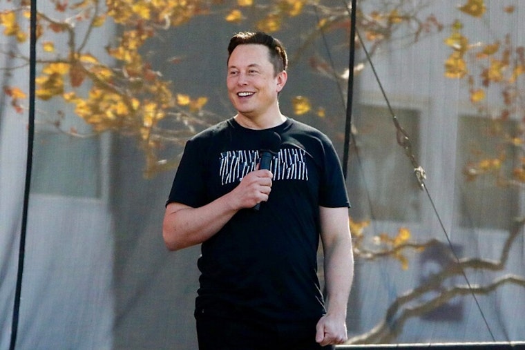 Musk Beams Terafab Pitch Into ASML HQ as SpaceX IPO Clock Ticks