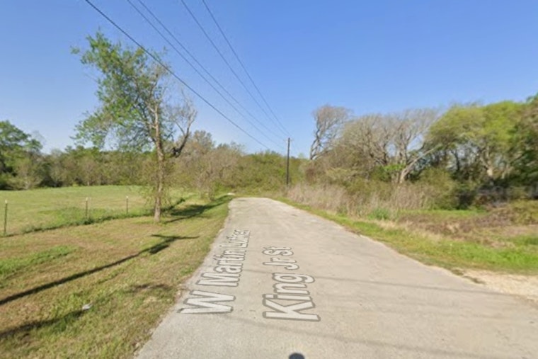 Mystery Death On MLK Blvd Puts Tampa Cops On Nighttime Hunt