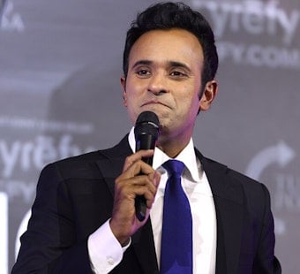 Mystery Plastic as Ramaswamy’s $500K Campaign Card Tab Rattles Columbus