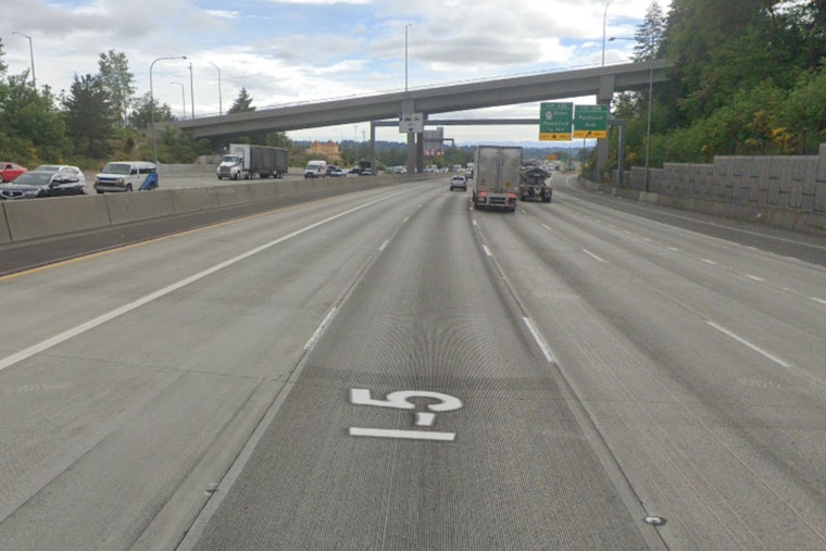Naked, Drunk and in the Fast Lane, Tacoma Cop Snags I-5 Shoulder Driver