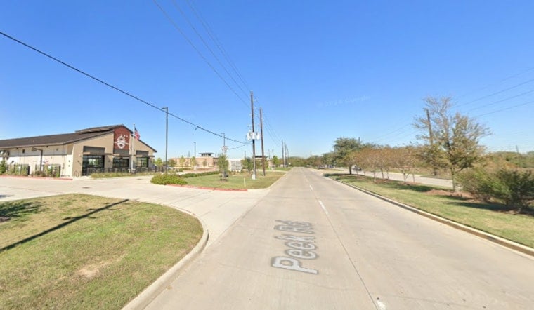 Neighborhood Burger Staple R&R Crafthouse Brings Cajun Heat To Elyson In Katy