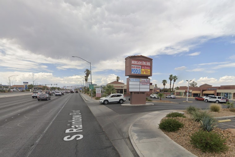 New Rainbow Boulevard Vermuteria Pours 140 Cocktails, No Slot Machines Allowed