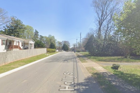 North Charlotte Man 46 Fatally Shot on Holly Street