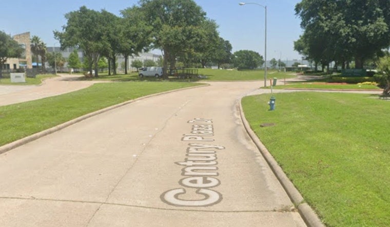 North Harris County Late-Night Median Crash Kills Common-Law Husband, Woman Charged