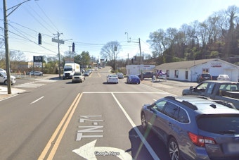 North Knoxville Crash Kills Driver And Two Pedestrians