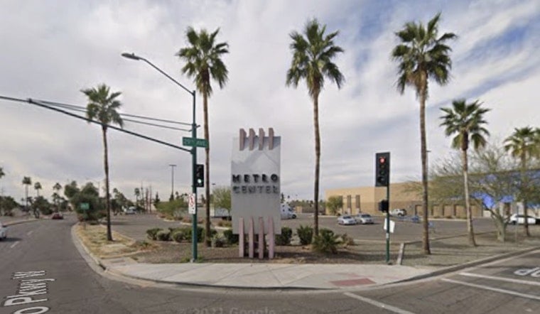 North Phoenix Canal Horror Bystanders Drag Man From Water Near Metrocenter